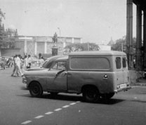 Kala Ghoda in June 1963 with the Natesan's banner on the Gallery
